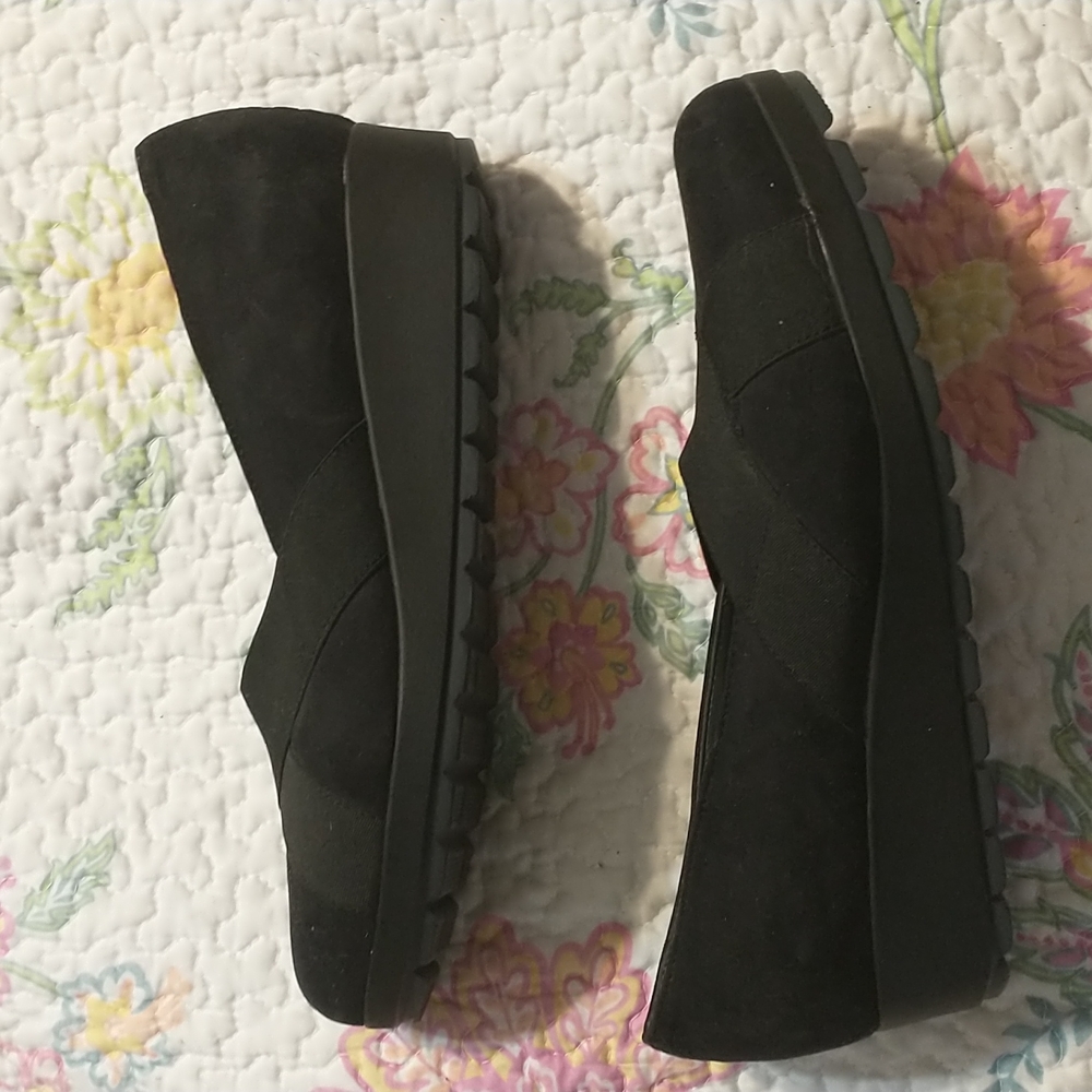 Sheridan mia black comfy shoes